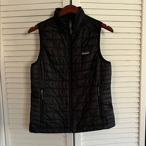 Patagonia Black Nano Puffer Vest Women’s Medium
